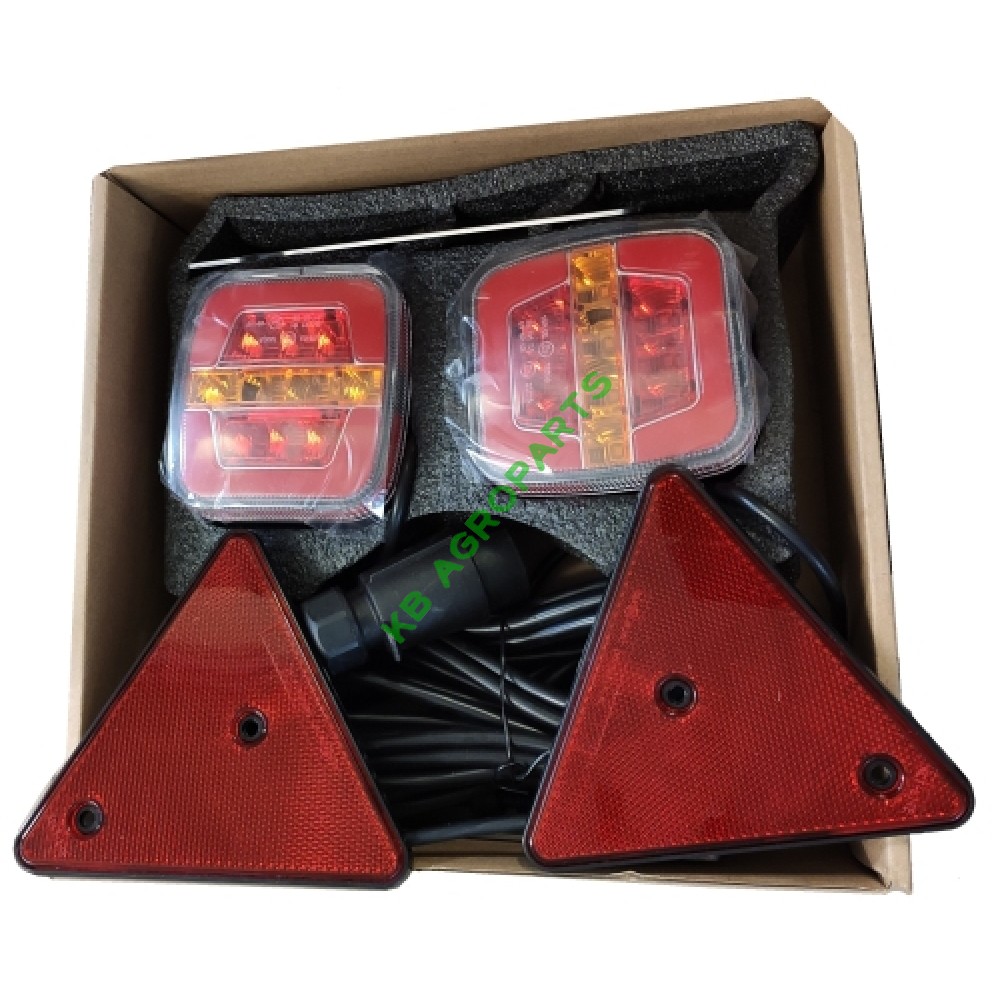 SET DOUA LAMPI SPATE LED 1027